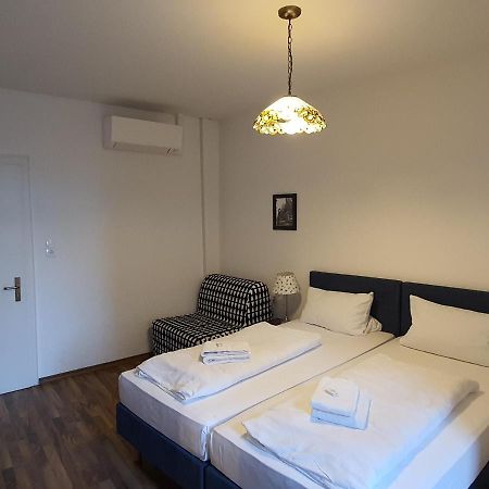 Hotel Pension Graf Konstanz Exteriör bild